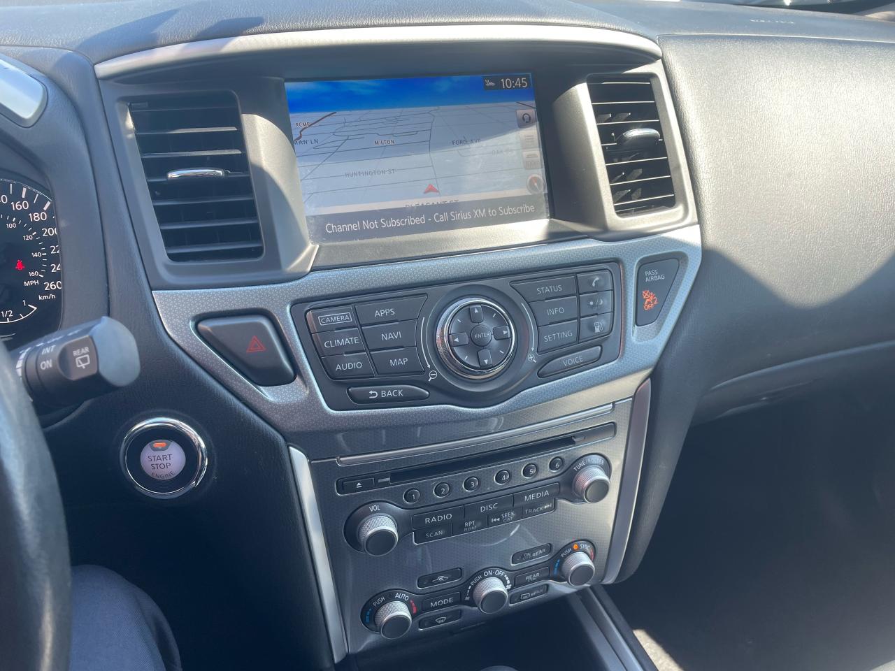 2019 Nissan Pathfinder SL PREMIUM LEATHER - AROUNDVIEW CAMERAS - MOONROOF Photo13