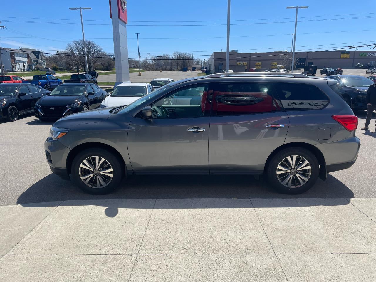 2019 Nissan Pathfinder SL PREMIUM LEATHER - AROUNDVIEW CAMERAS - MOONROOF Photo22