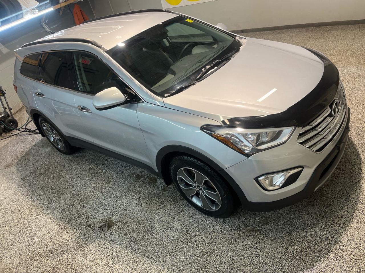 Used 2016 Hyundai Santa Fe XL XL * 3.3L *  7 Passenger * Active ECO * Keyless Entry * Heated front Seats * Normal/Sport/Comfort Steering Mode * Outside Temperature Display * Power for sale in Cambridge, ON