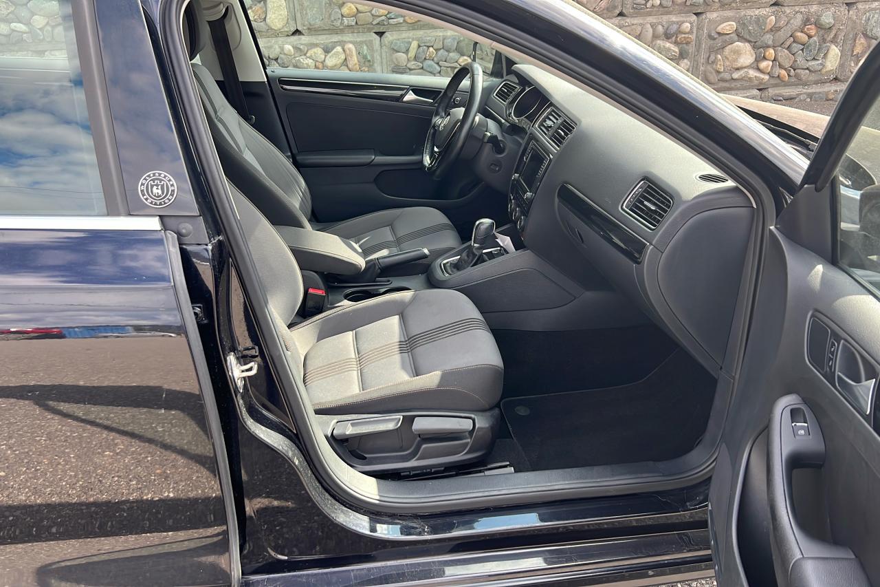 2017 Volkswagen Jetta SE Photo