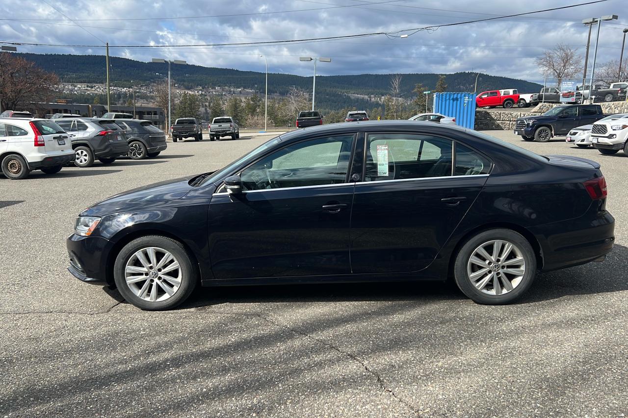 2017 Volkswagen Jetta SE Photo