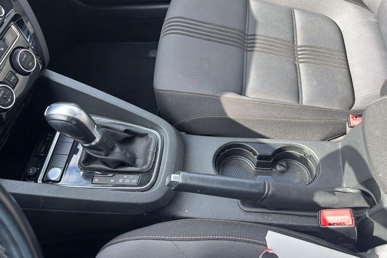 2017 Volkswagen Jetta SE Photo