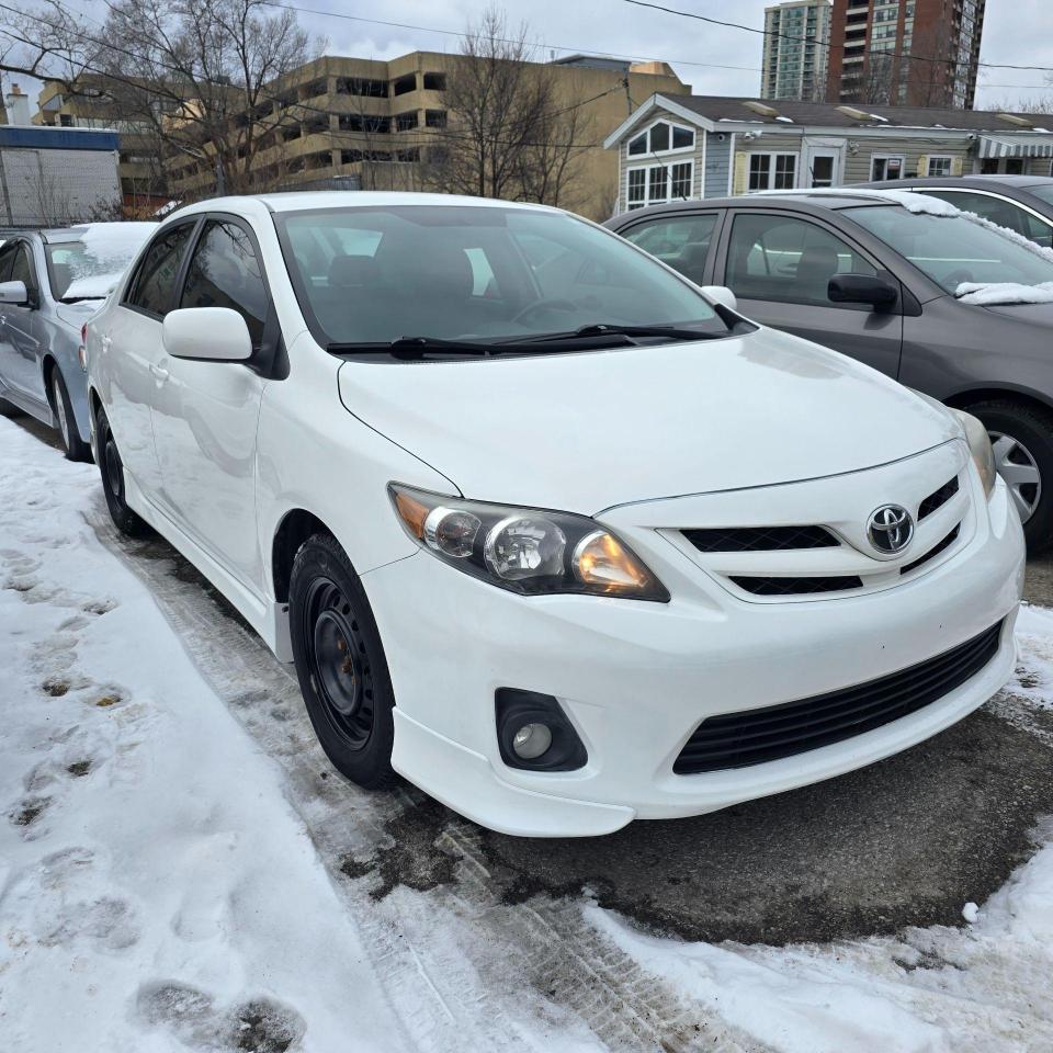 2013 Toyota Corolla 4dr Sdn Auto S - Photo #3