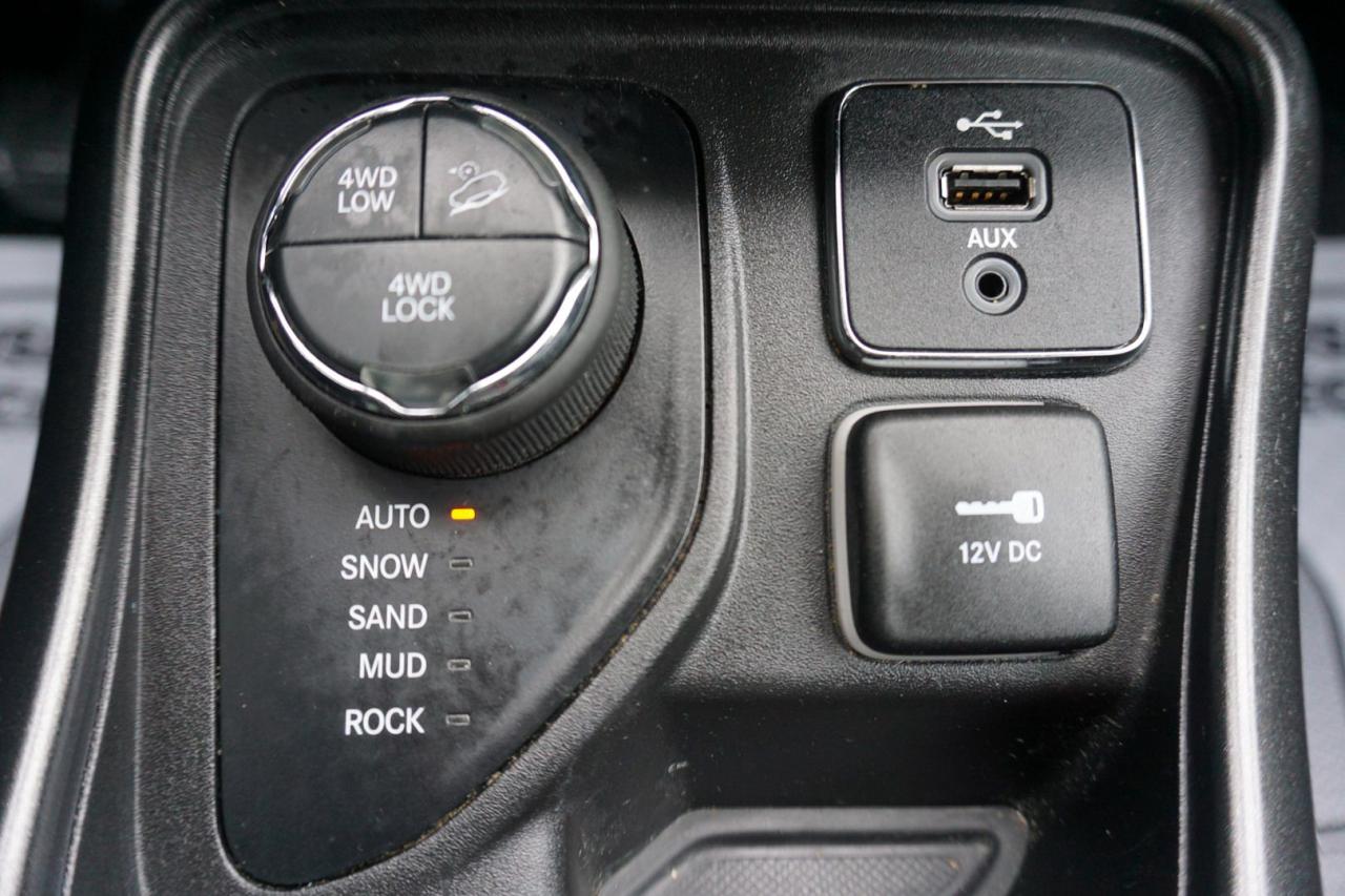 2018 Jeep Compass TRAILHAWK 4WD CERTIFIED *ACCIDENT FREE* CAMERA NAV BLUETOOTH LEATHER HEATED SEATS CRUISE ALLOYS - Photo #26