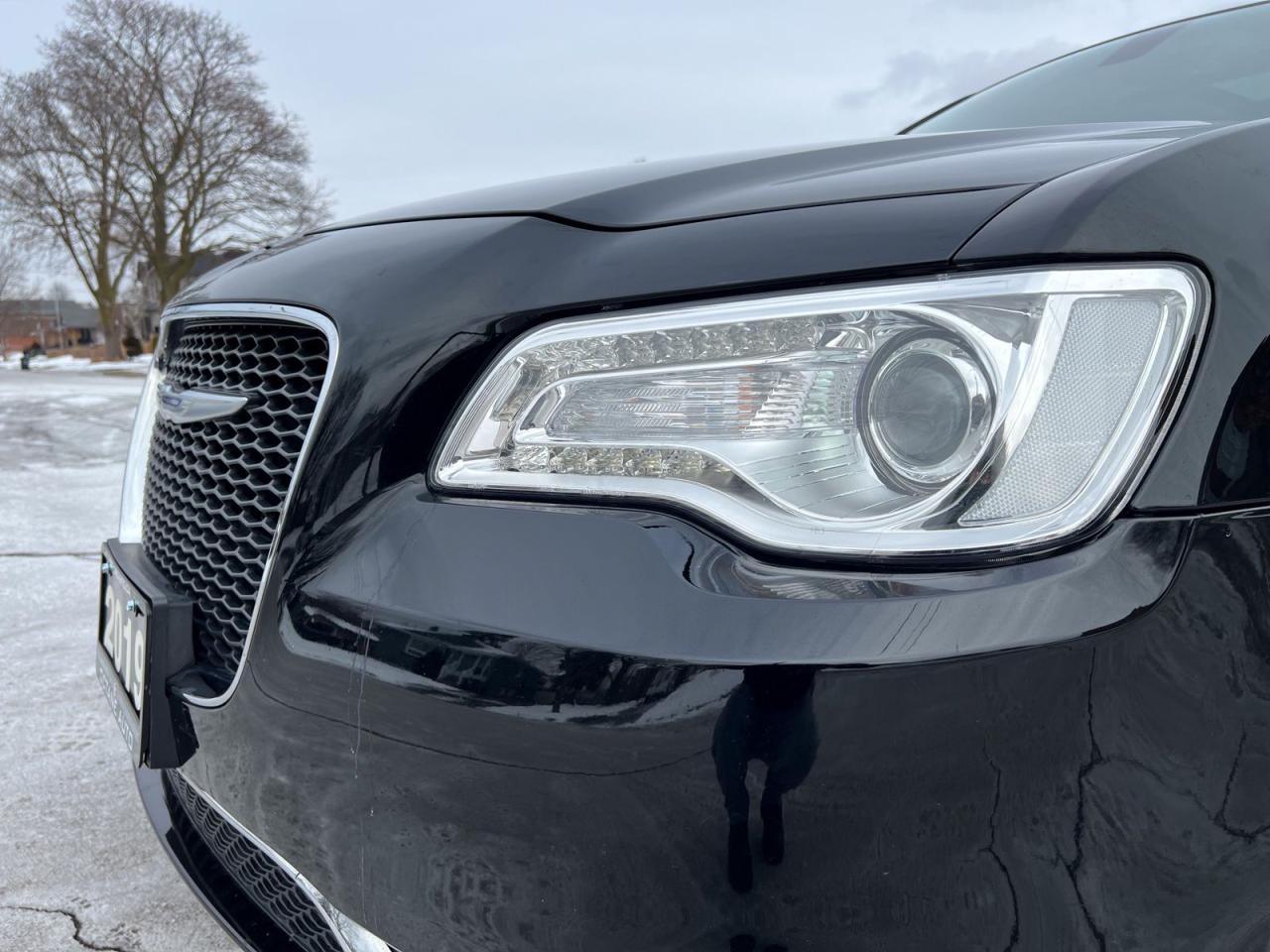2019 Chrysler 300 Touring  - Photo #7