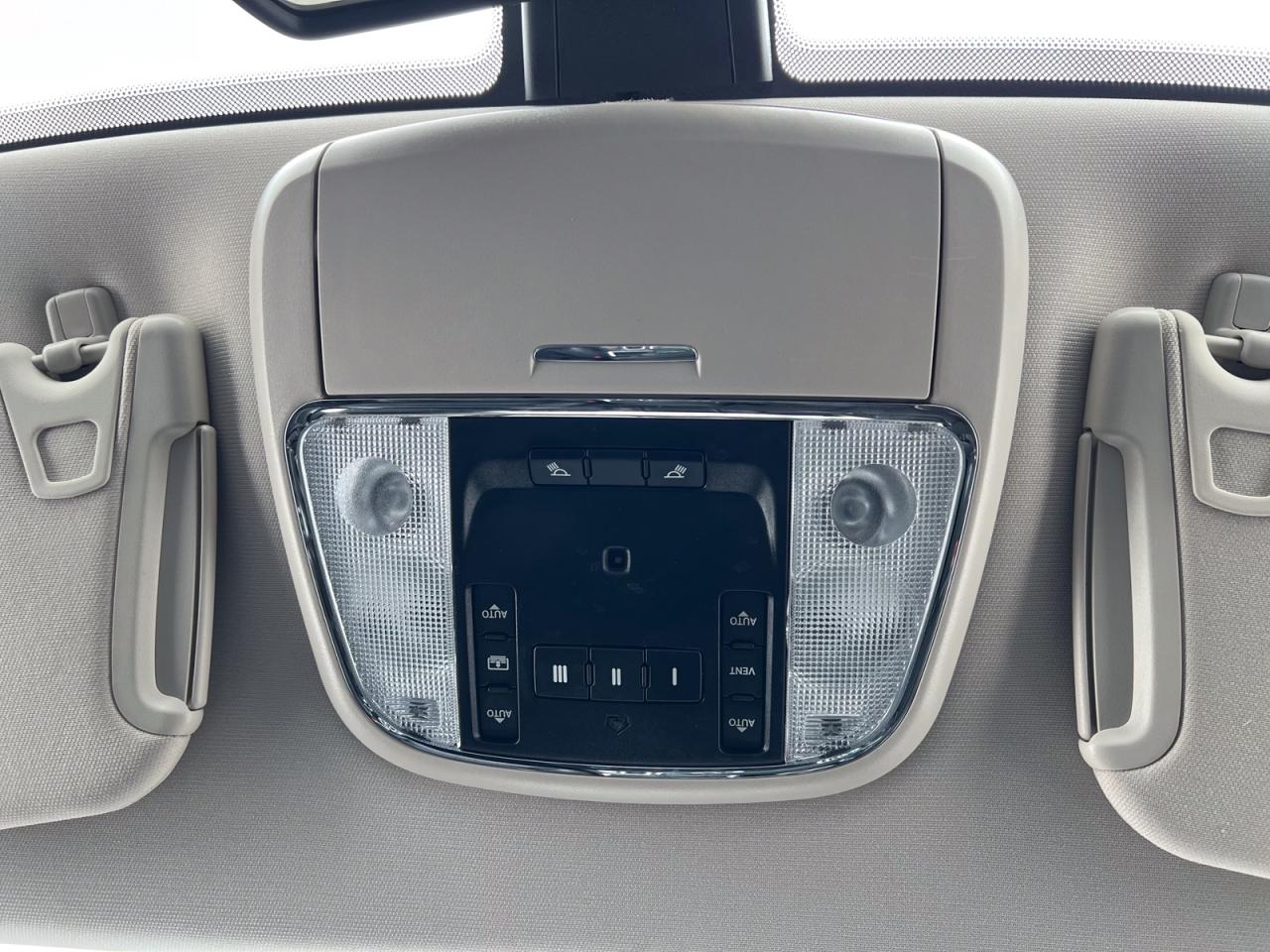 2019 Chrysler 300 Touring  - Photo #30