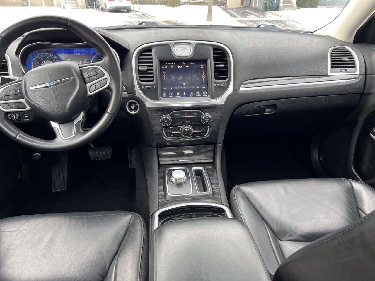 2019 Chrysler 300 Touring  - Photo #13