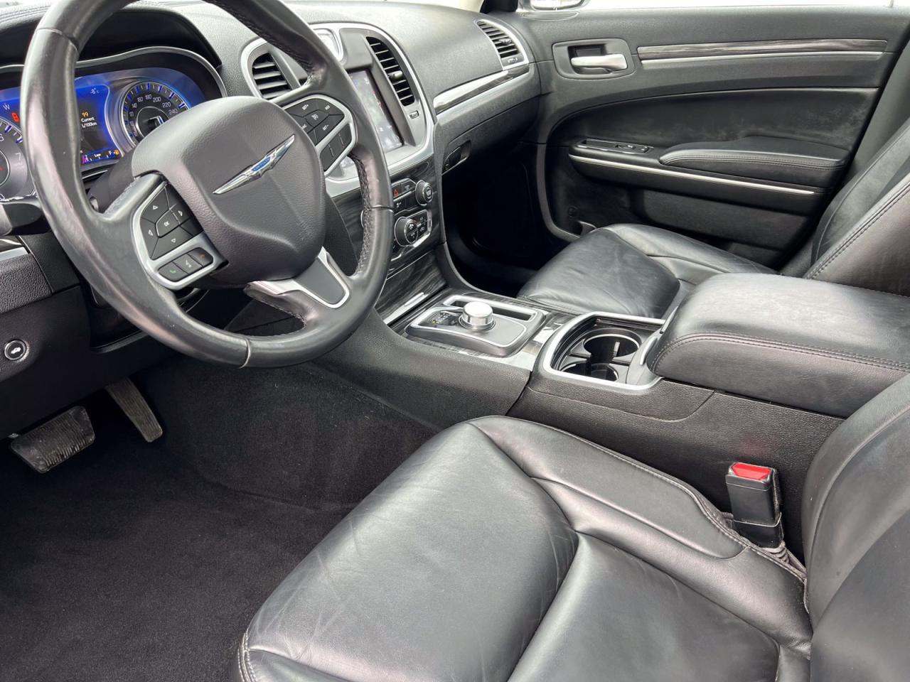 2019 Chrysler 300 Touring  - Photo #16