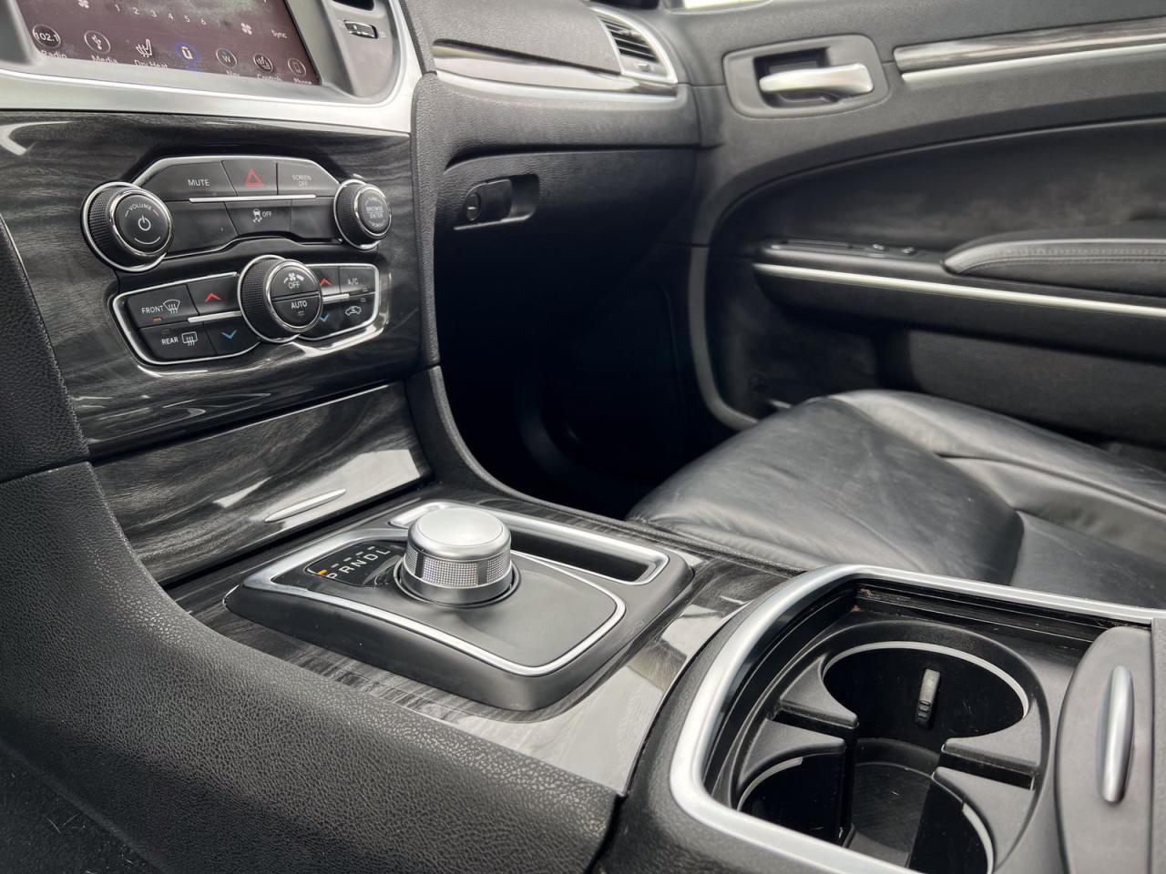 2019 Chrysler 300 Touring  - Photo #24