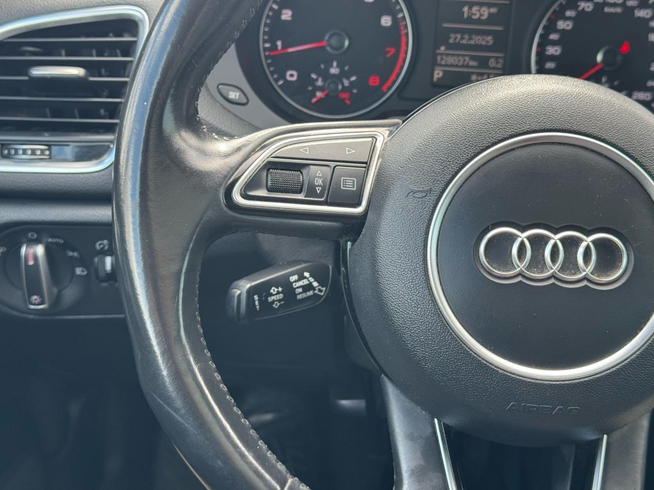 2016 Audi Q3 PROGRESSIV | QUATTRO | PANO | LEATHER | Photo17