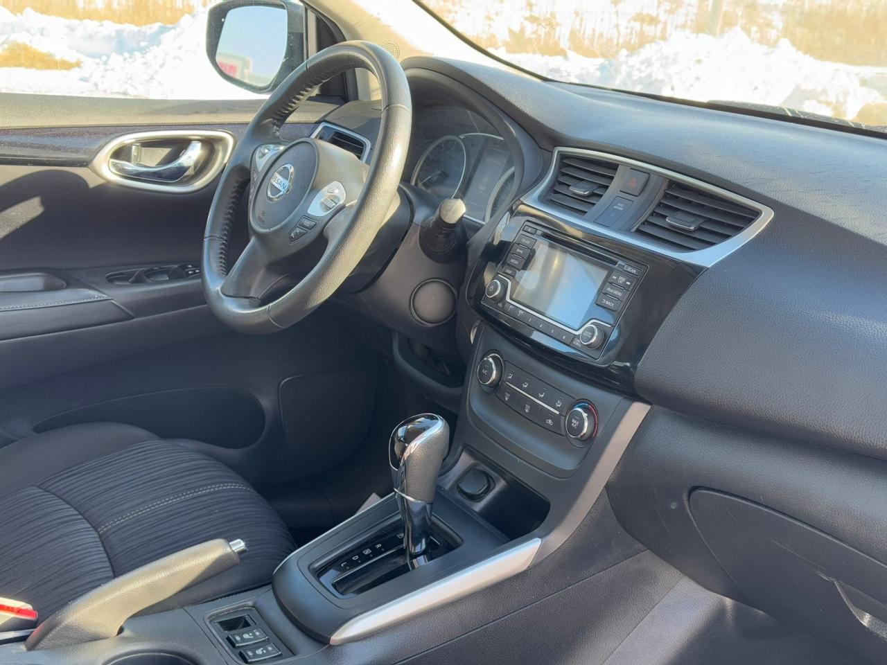 2017 Nissan Sentra SV | CLEAN CARFAX | BACKUP CAM | HTD SEATS | Photo7