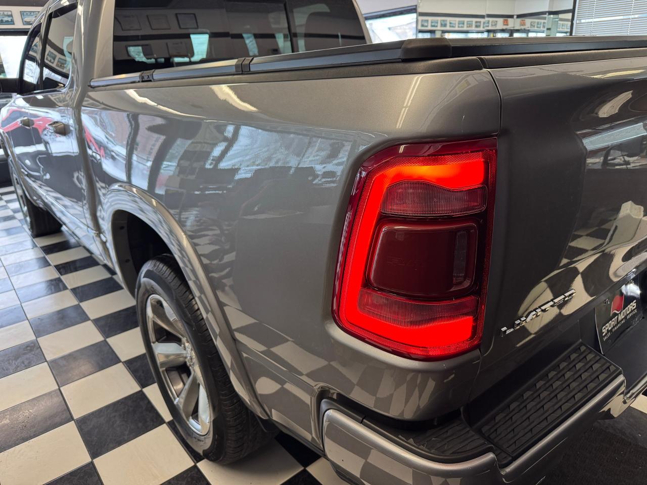 2019 RAM 1500 LIMITED 5.7L V8+Pano Roof+Adaptive Cruise+NewTires Photo108