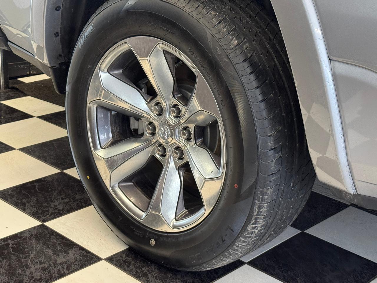 2019 RAM 1500 LIMITED 5.7L V8+Pano Roof+Adaptive Cruise+NewTires Photo124