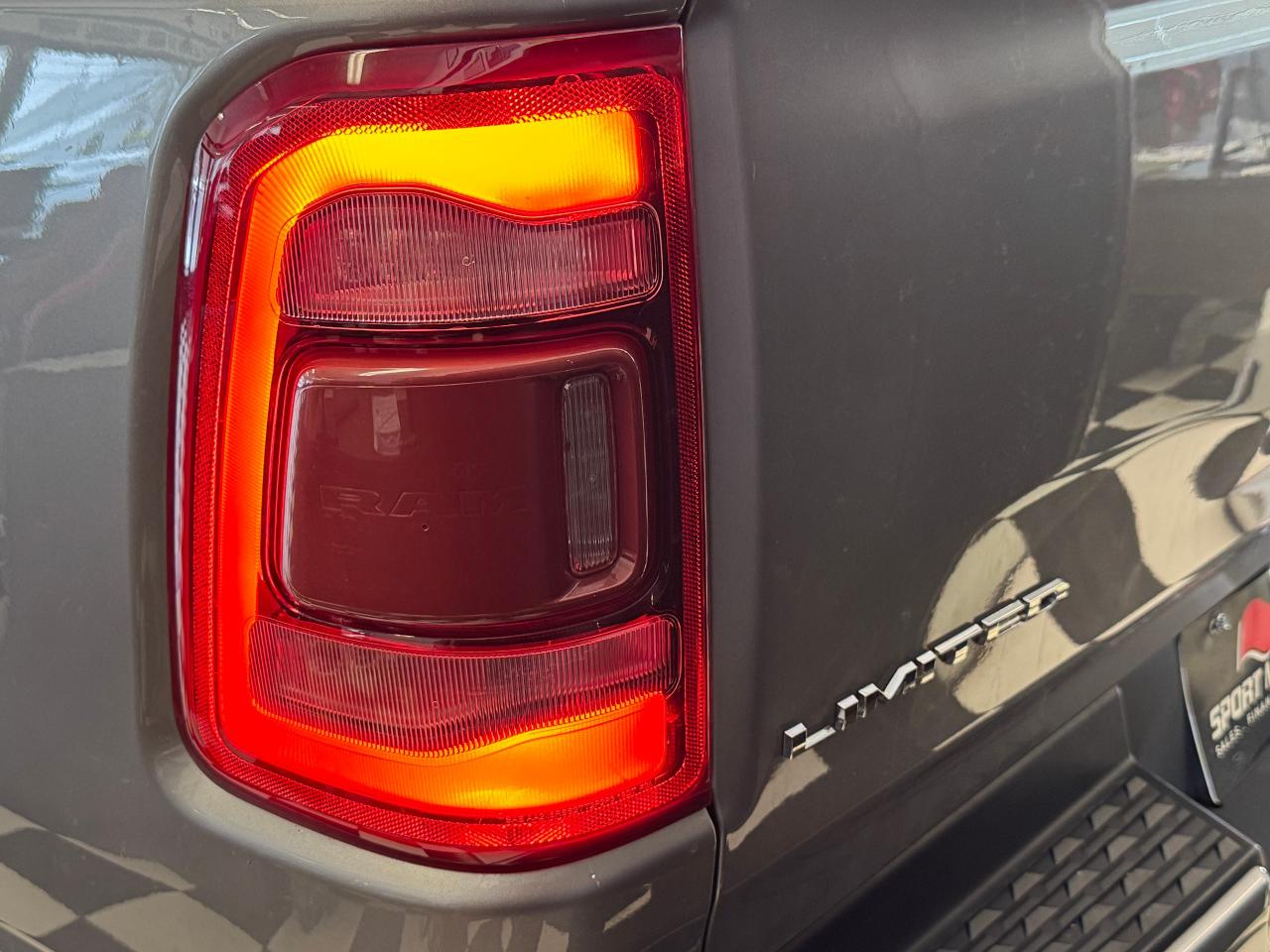 2019 RAM 1500 LIMITED 5.7L V8+Pano Roof+Adaptive Cruise+NewTires Photo131
