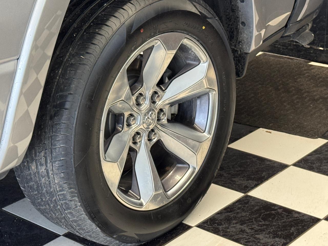 2019 RAM 1500 LIMITED 5.7L V8+Pano Roof+Adaptive Cruise+NewTires Photo123