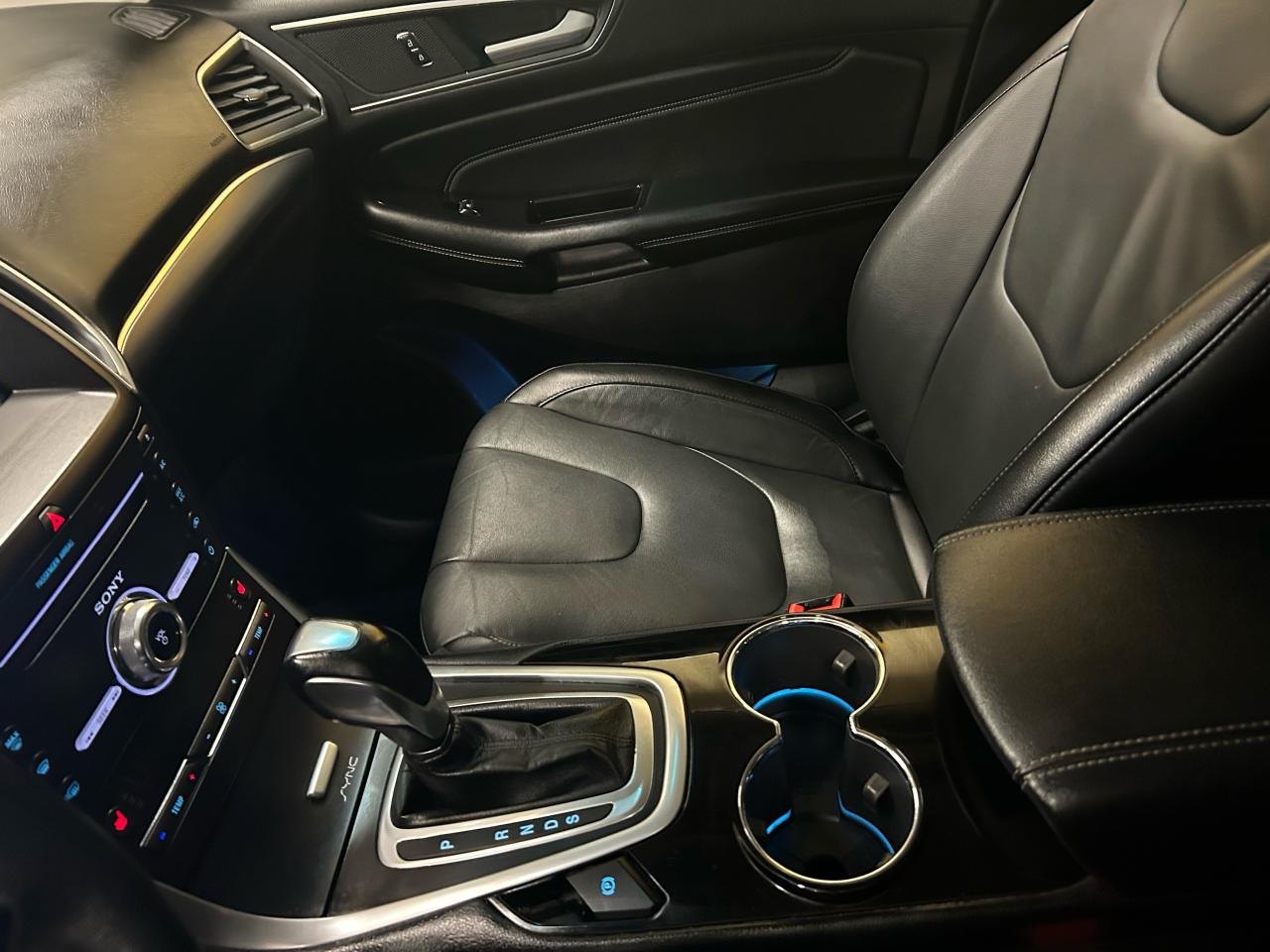 2017 Ford Edge Titanium - Photo #12