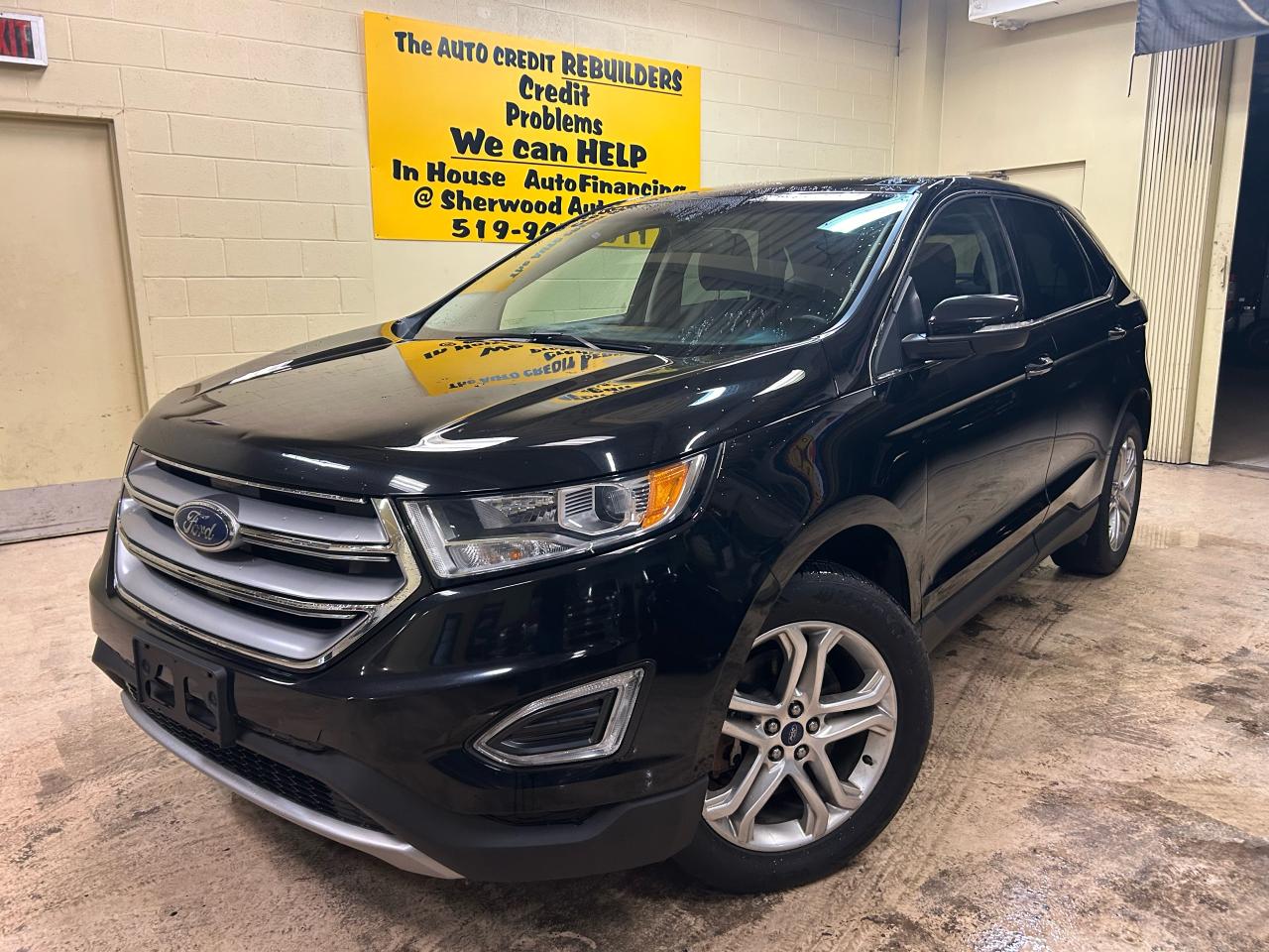 2017 Ford Edge Titanium - Photo #2