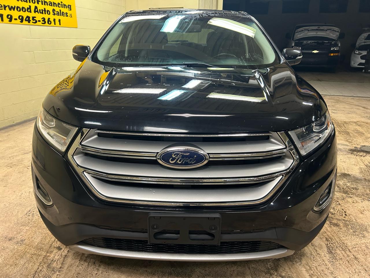 2017 Ford Edge Titanium - Photo #7