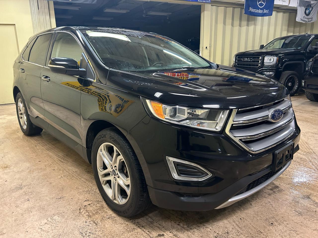 2017 Ford Edge Titanium - Photo #6