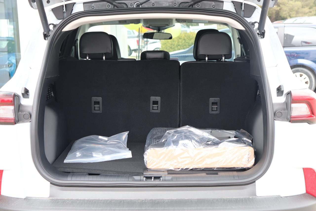 2025 Ford Escape PHEV FWD Photo5