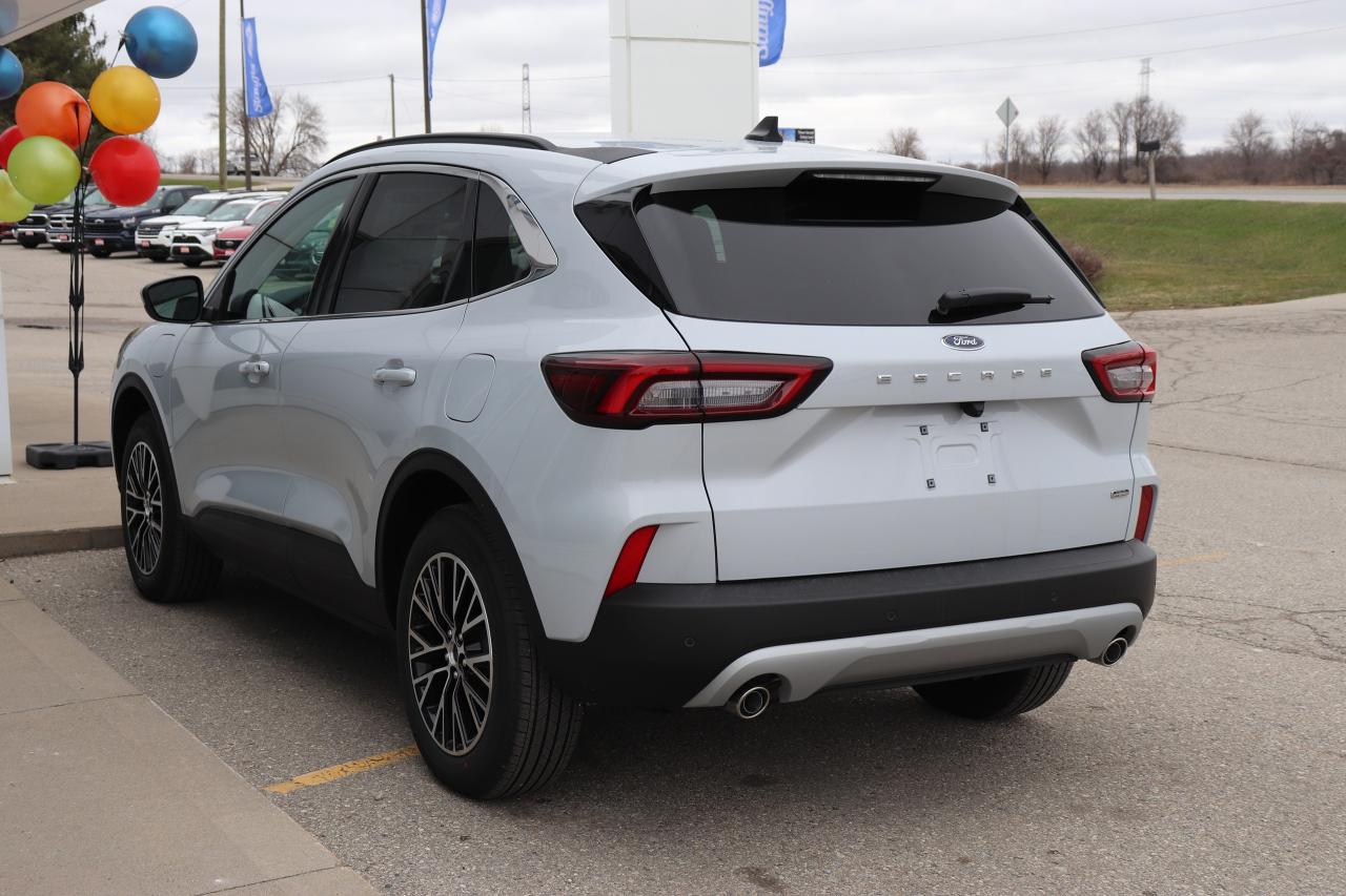 2025 Ford Escape PHEV FWD Photo3