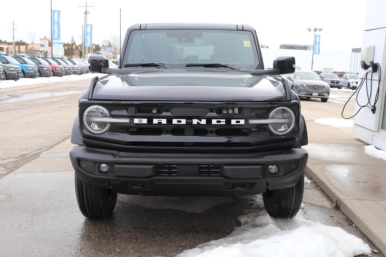 2025 Ford Bronco OUTER BANKS 4 DOOR 4X4 Photo4