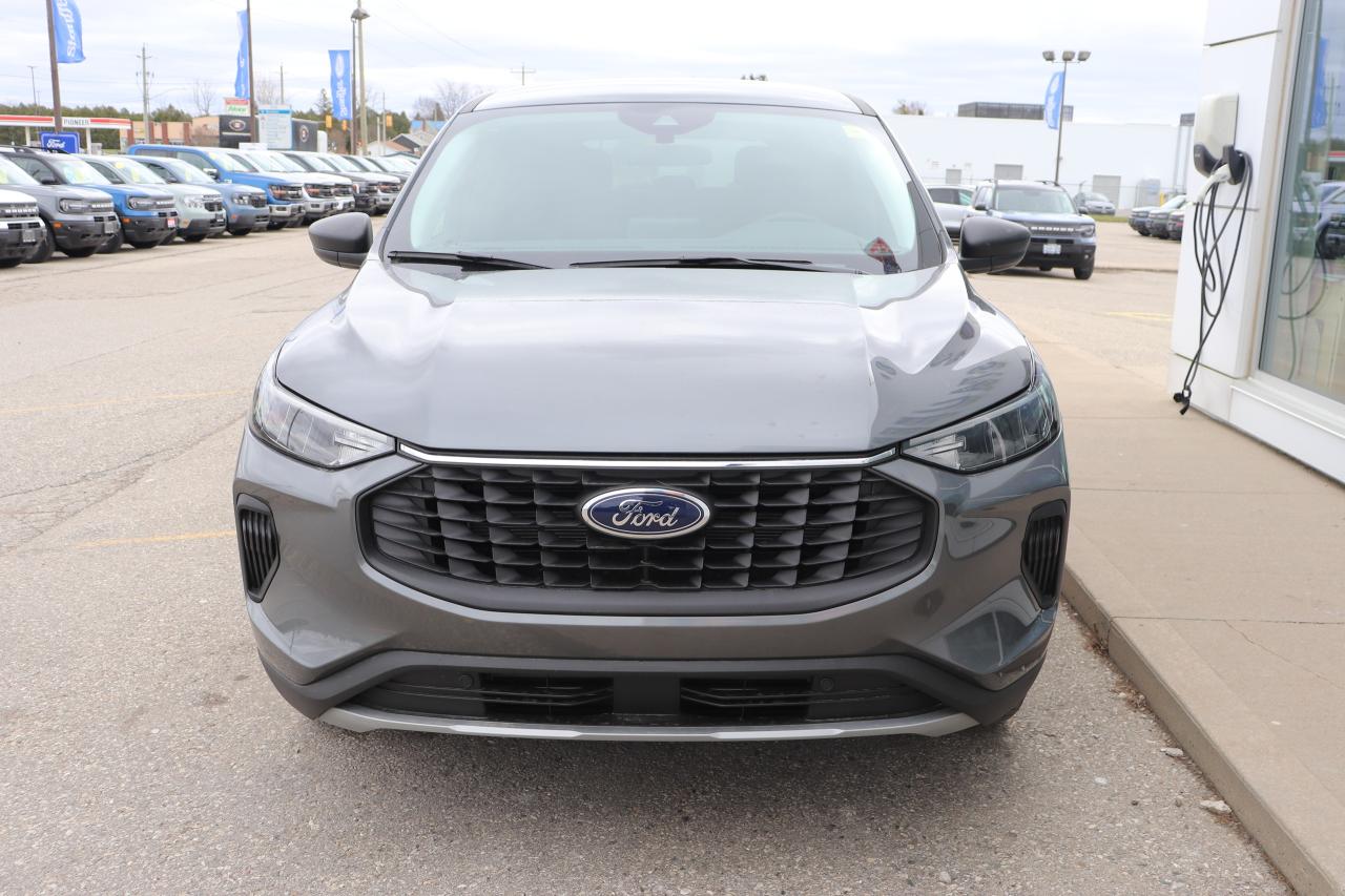 2025 Ford Escape Active AWD Photo5