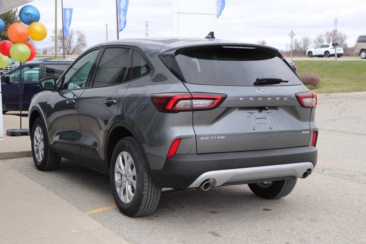 2025 Ford Escape Active AWD Photo3