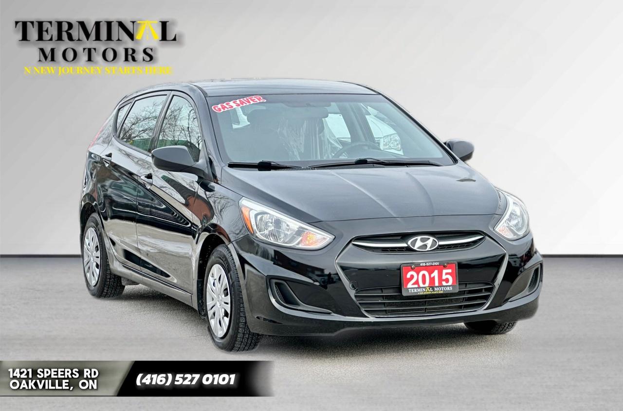 2015 Hyundai Accent GL Photo2