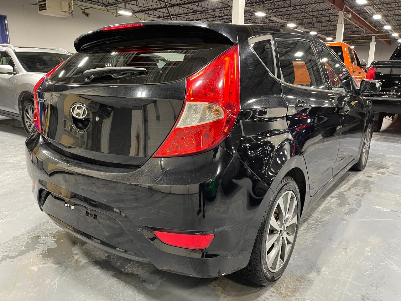 2016 Hyundai Accent GLS Photo4