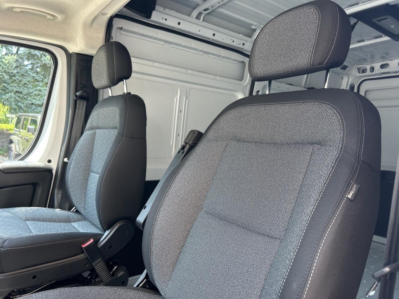 2024 RAM 2500 ProMaster High Roof DEMO|LINEXI10'CARGO|$187/WK|10'NAV|KEYLESSAAC Photo