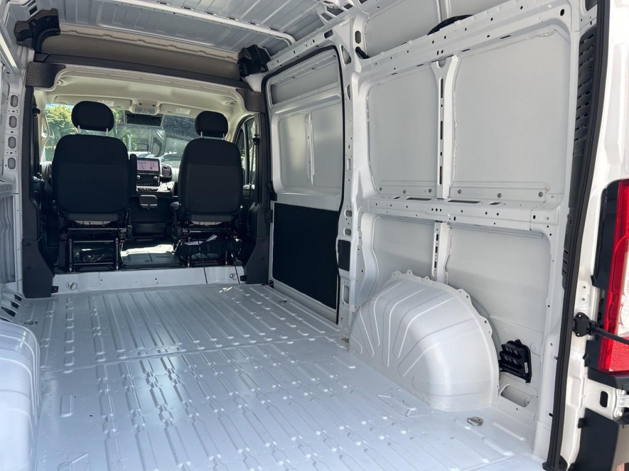 2024 RAM 2500 ProMaster High Roof DEMO|LINEXI10'CARGO|$187/WK|10'NAV|KEYLESSAAC Photo