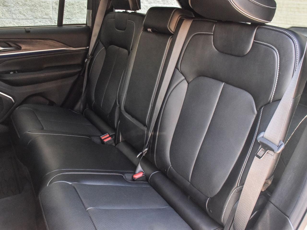 2025 Jeep Grand Cherokee Overland |OVERLAND|10.1NAV|PANOROOF|20S|MASSAGE|LUXTECH| Photo