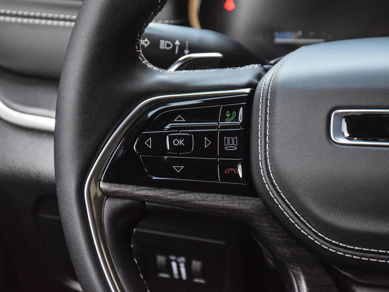 2025 Jeep Grand Cherokee Overland |OVERLAND|10.1NAV|PANOROOF|20S|MASSAGE|LUXTECH| Photo