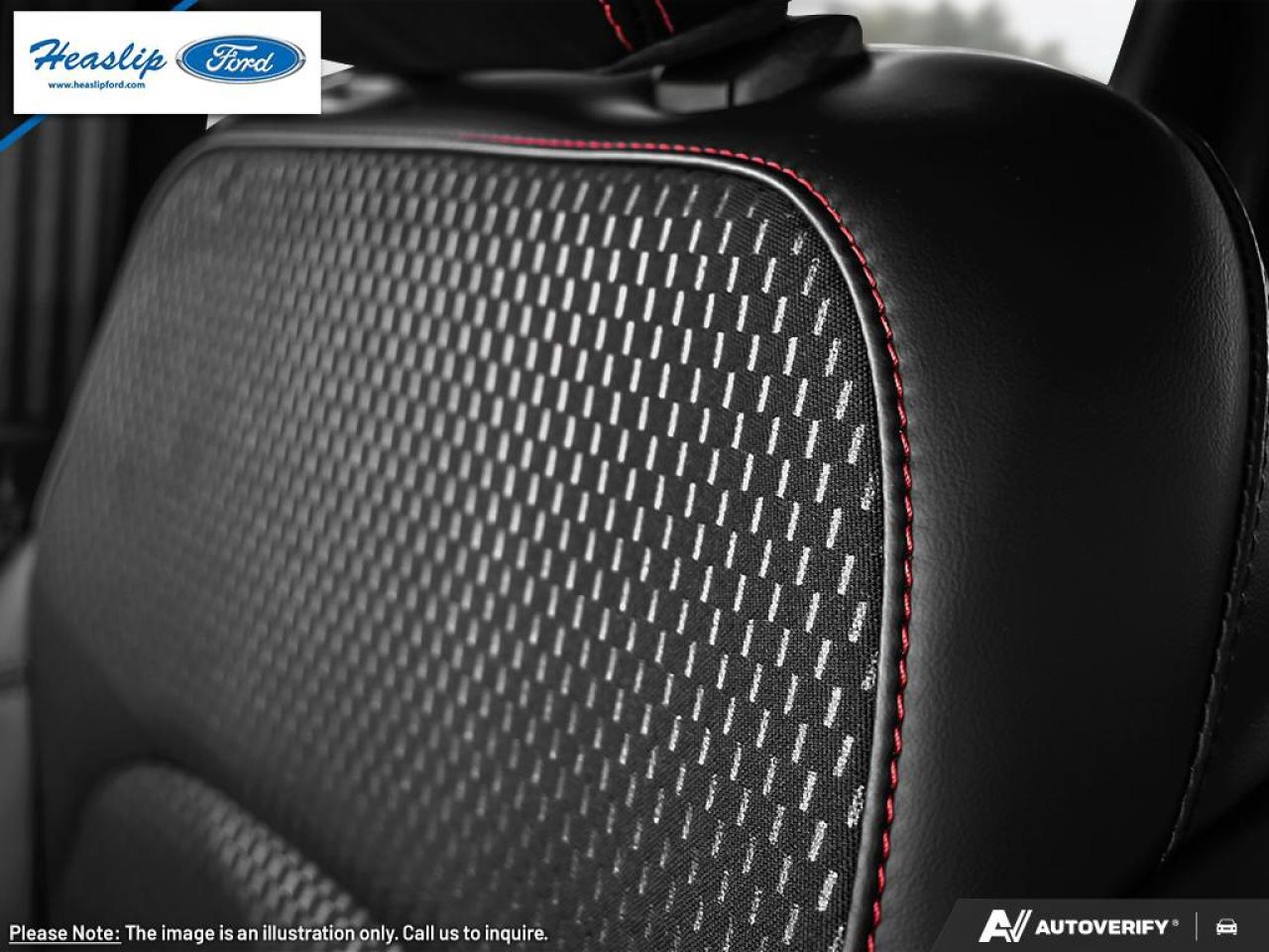 2025 Ford Escape ST-Line Photo5