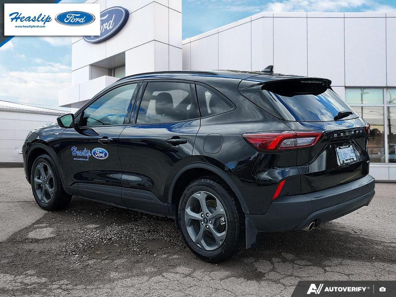 2025 Ford Escape ST-Line Photo5