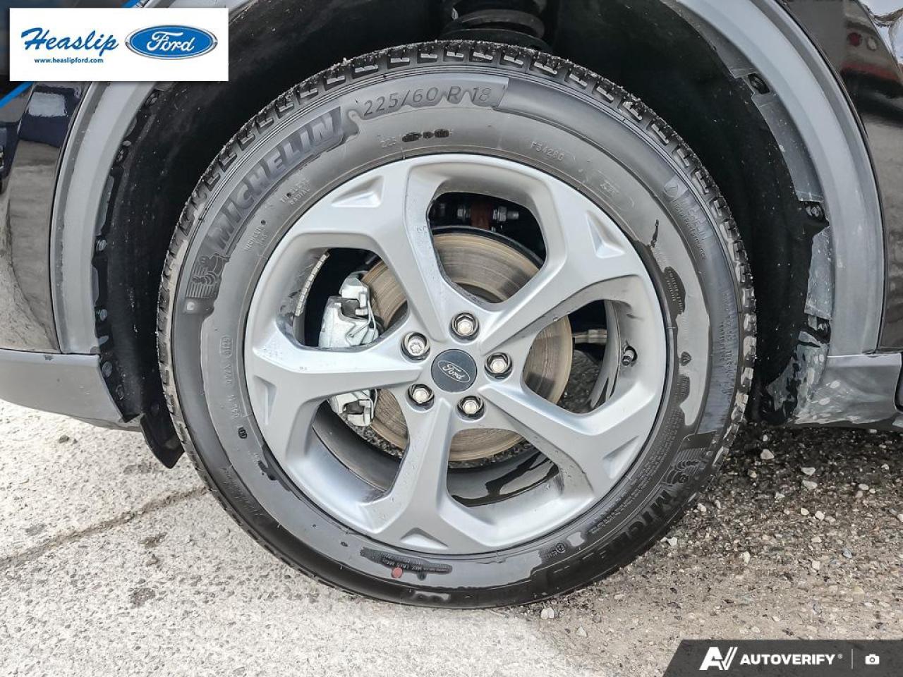 2025 Ford Escape ST-Line Photo5