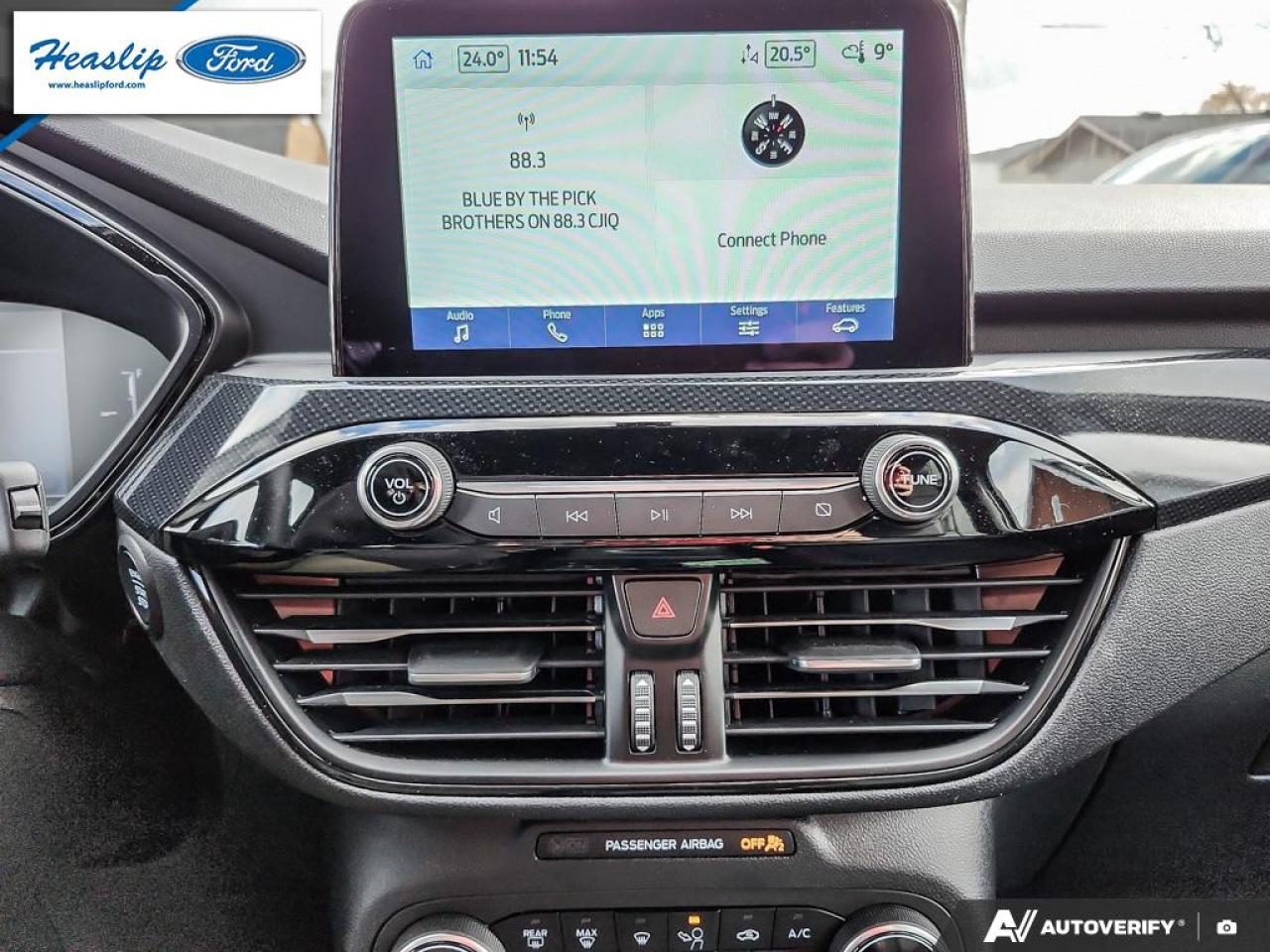 2025 Ford Escape ST-Line Photo5