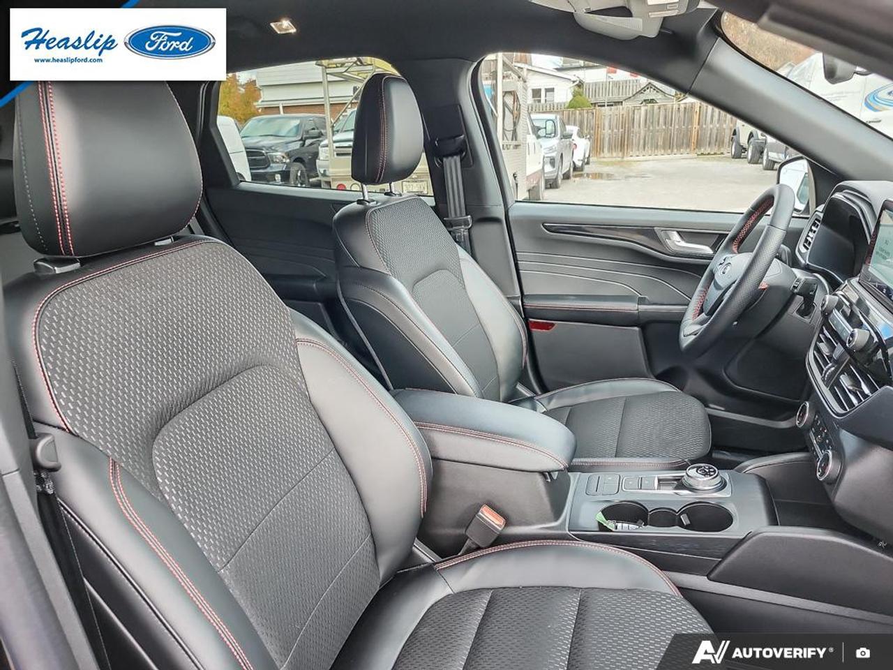 2025 Ford Escape ST-Line Photo