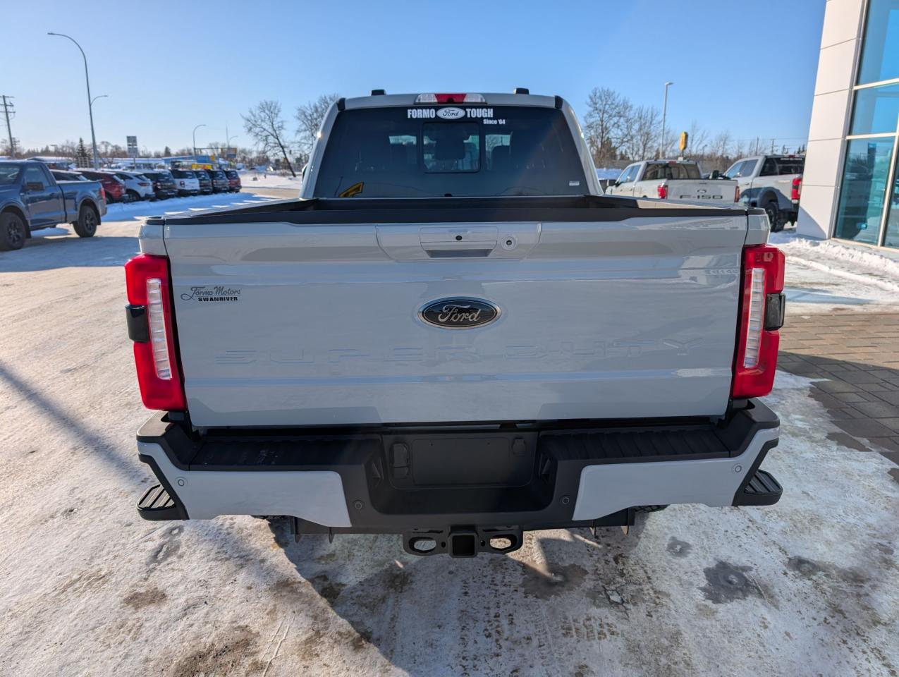 2025 Ford F-350 Super Duty SRW Lariat Photo5