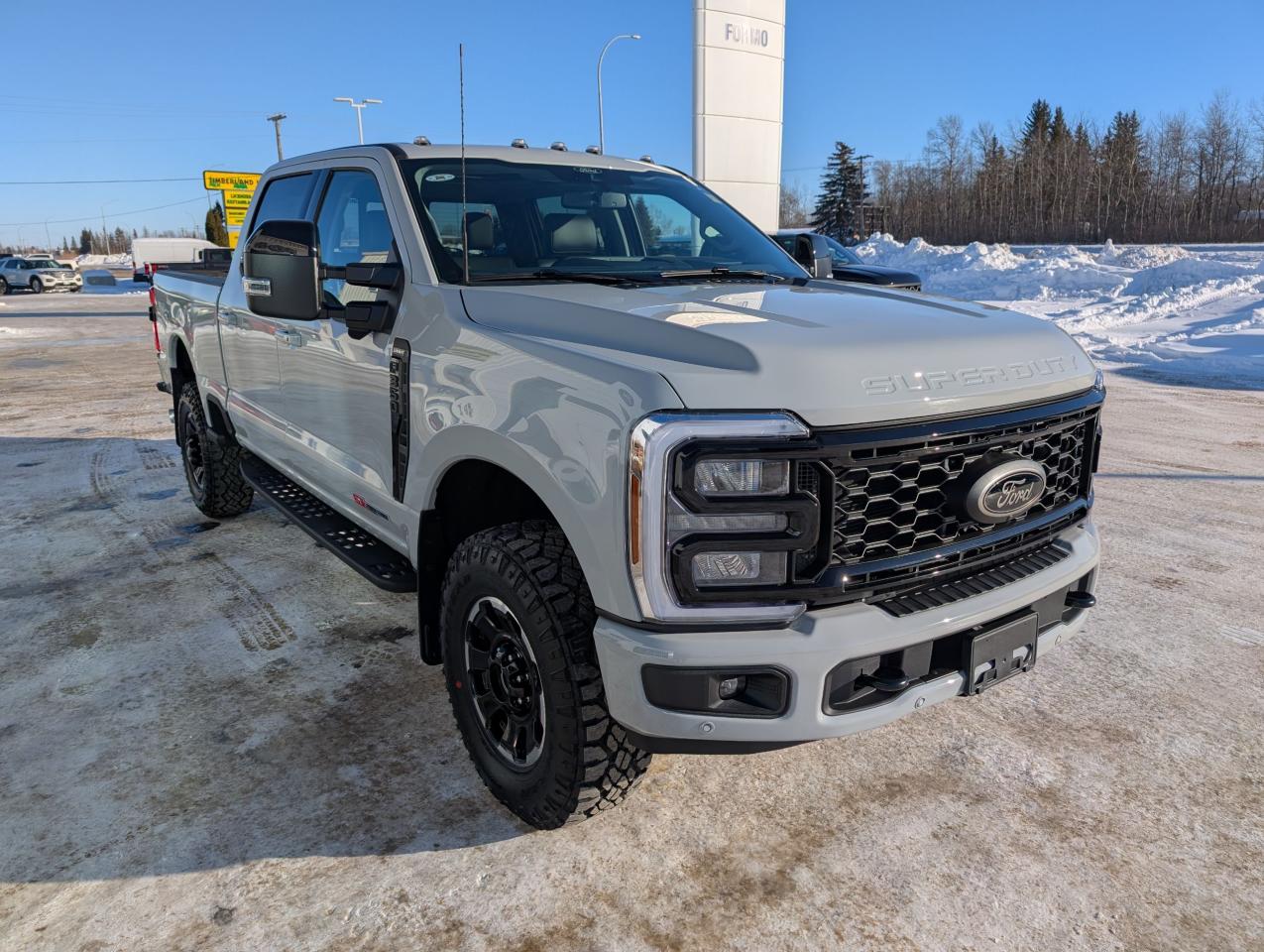 2025 Ford F-350 Super Duty SRW Lariat Photo