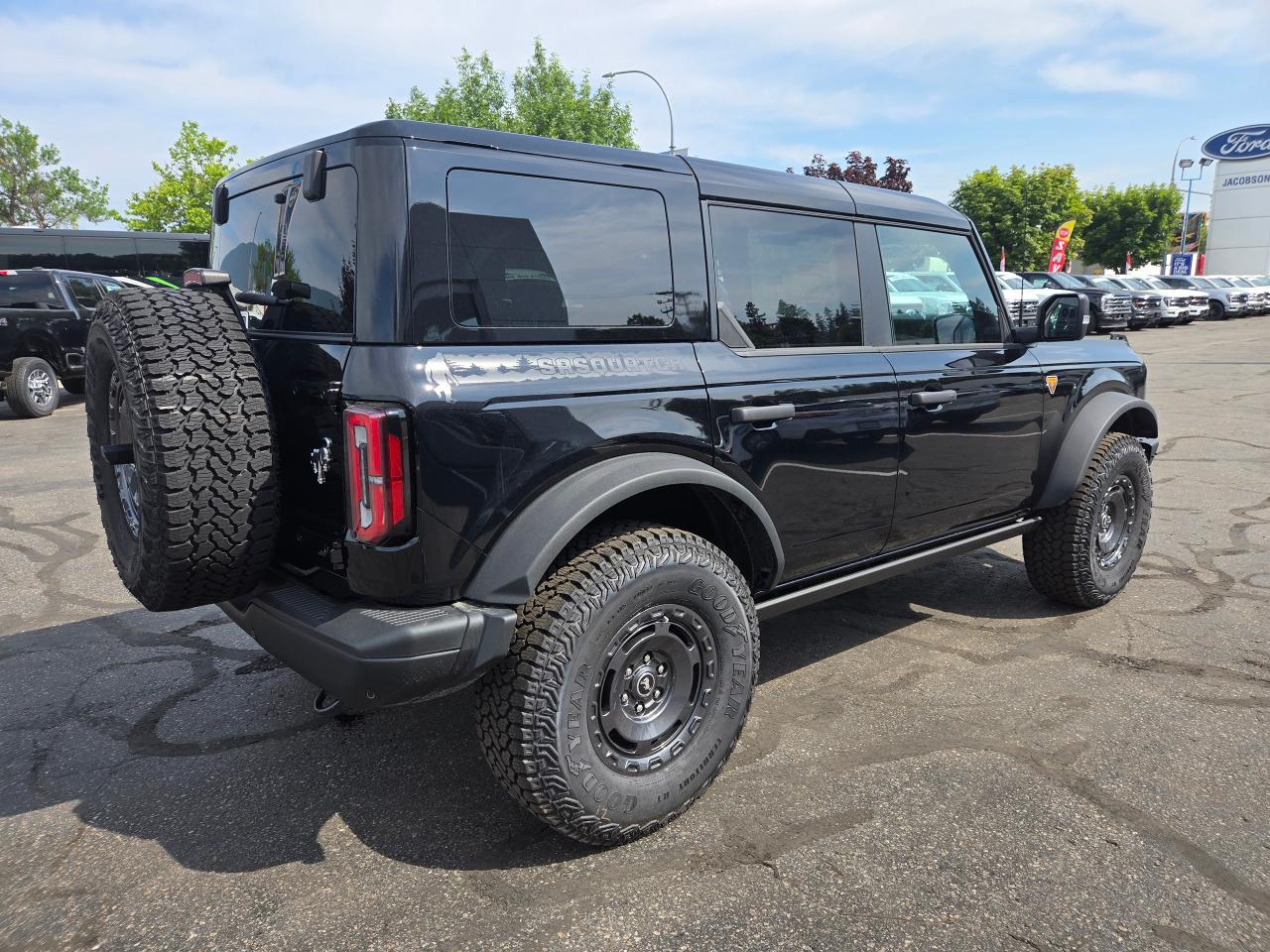2025 Ford Bronco Badlands Photo3