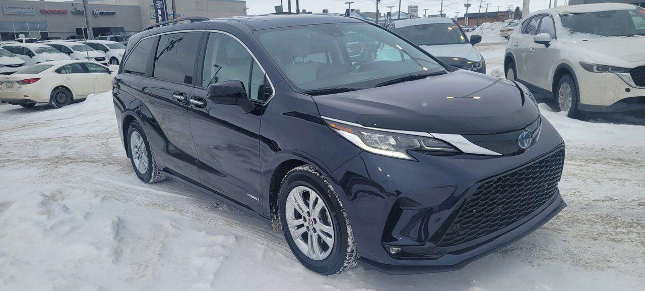 Used 2021 Toyota Sienna XSE HYBRID AWD for sale in Regina, SK