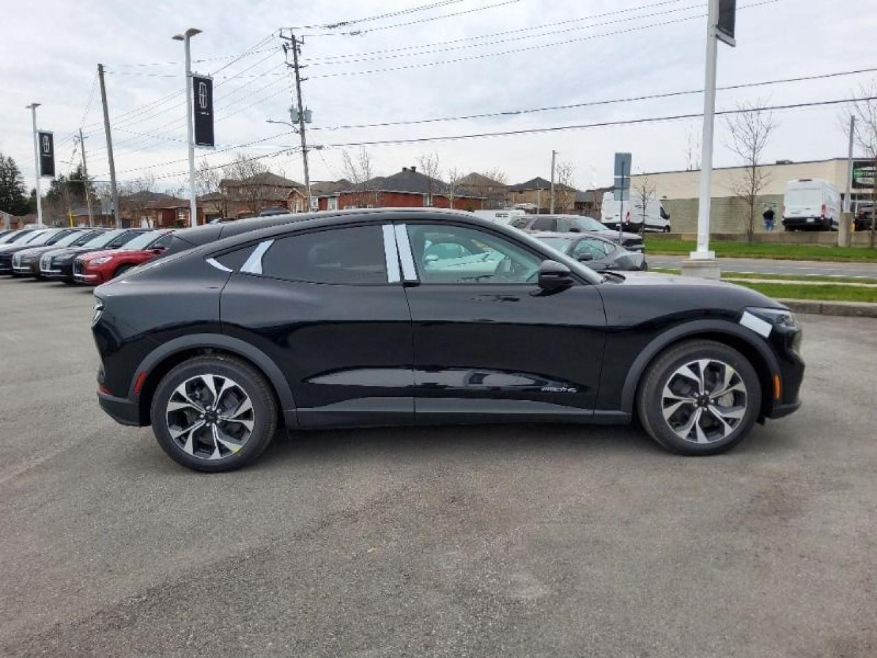 2025 Ford Mustang Mach-E Select Photo2