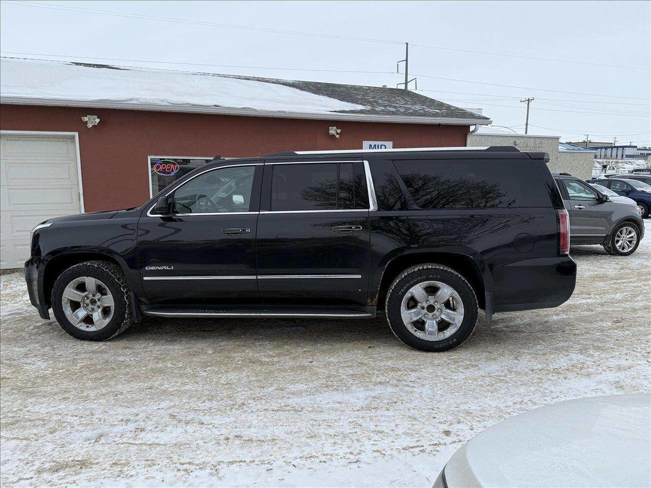 Used 2015 GMC Yukon Denali DEANALI XL 4WD for sale in Saskatoon, SK