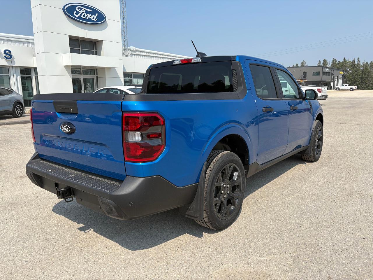 2025 Ford Maverick XLT AWD SuperCrew Photo4