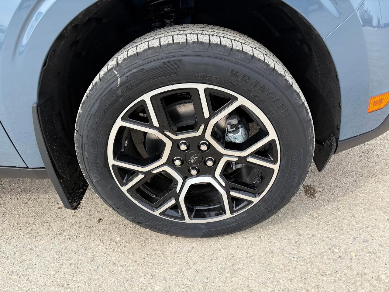2025 Ford Maverick Lariat AWD SuperCrew Photo5