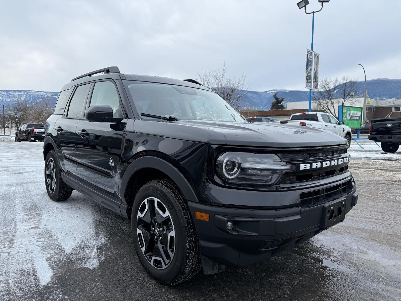 2023 Ford Bronco Sport Outer Banks Photo5