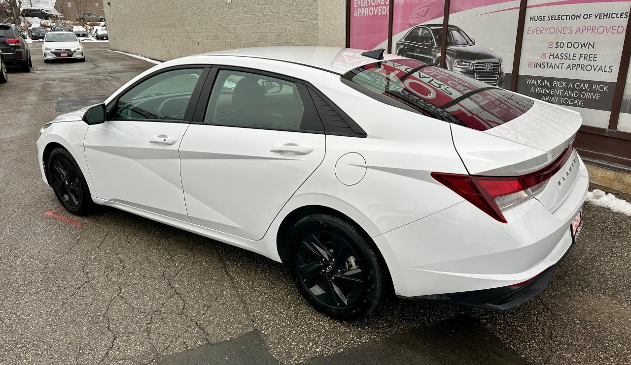 2022 Hyundai Elantra Preferred Photo