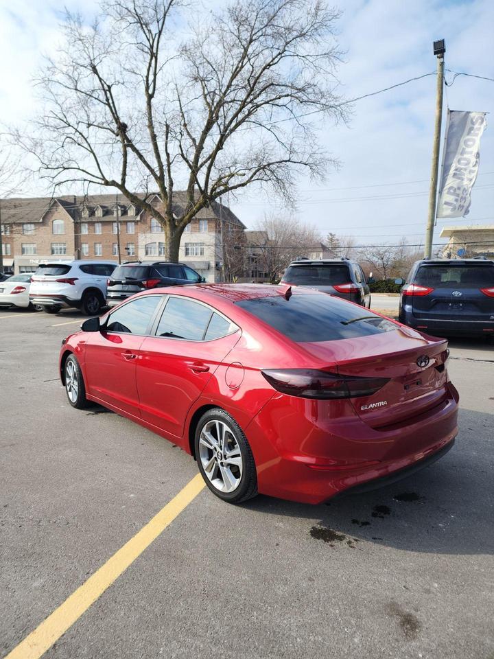 2017 Hyundai Elantra GLS Photo